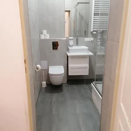 Tulip - 7 Ze Wspolna Lazienka I Kuchnia Apartamento *
