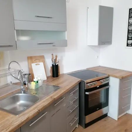 Apartment Tulip - 7 Ze Wspolna Lazienka I Kuchnia *