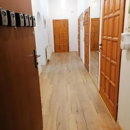 Tulip - 7 Ze Wspolna Lazienka I Kuchnia Apartment